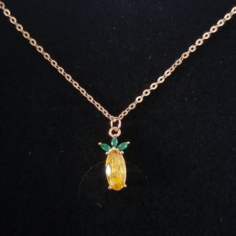 Pineapple neckless